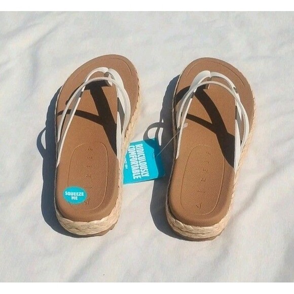 Reef Women's Vista Carmen Flip-Flops Sandals Whisper White Size 6 New with Tags - Picture 3 of 5
